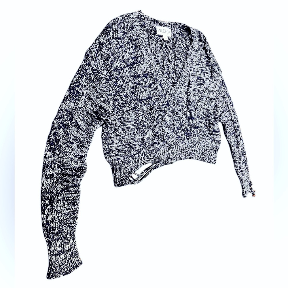 Wildfox Distressed Sweater Women S Blue White Knit V-neck Cropped - Picture 2 of 8